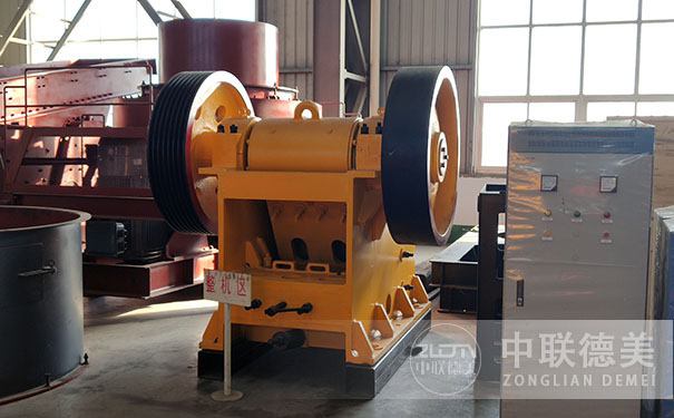 什么是液壓對(duì)輥破碎機(jī)？