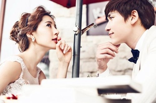 設(shè)計(jì)一個(gè)網(wǎng)站多少錢